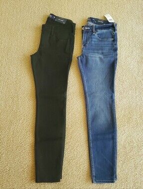 2 NWT Hollister low rise skinny jeans